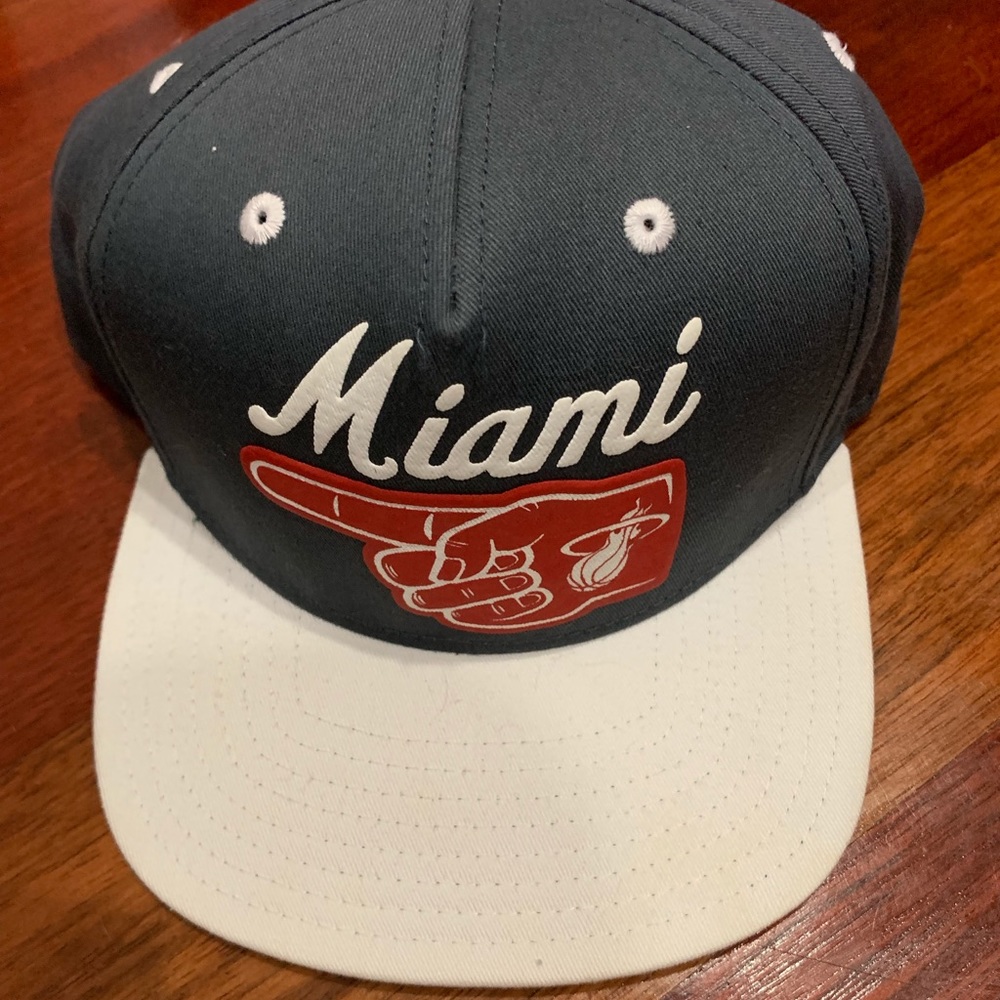 Adidas Miami Heat SnapBack hat